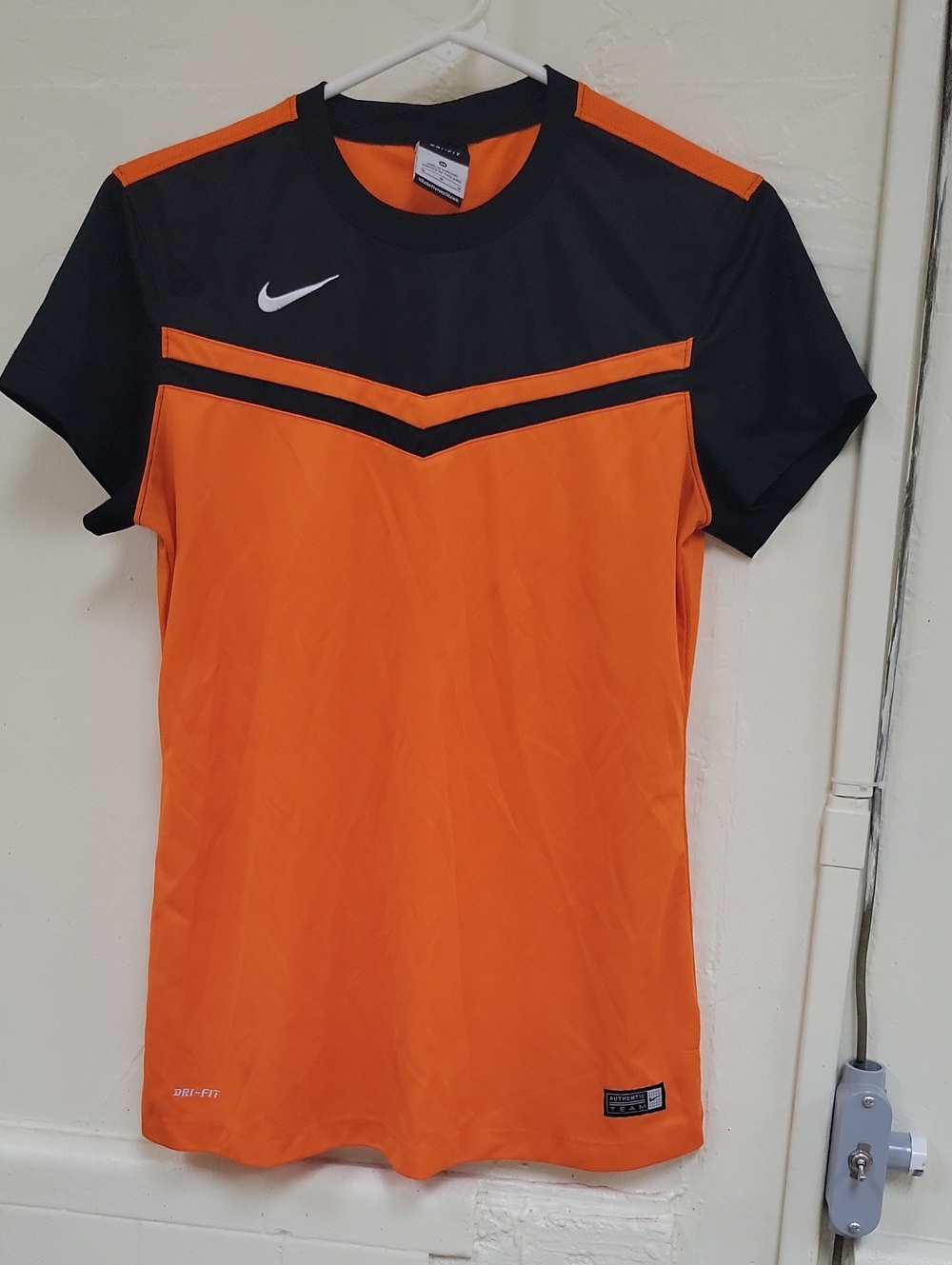 Playera Nike Men’s Orange and Black Performance Jersey
